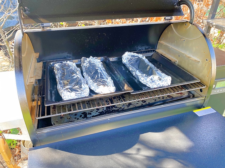 2-Spare-Ripps-Pellet-Smoker-Grill-Gongoll-Traeger-Ironwood-c